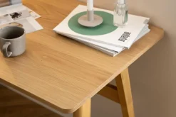 Barnett skrivebord Lak egefiner